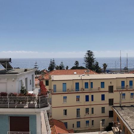 Da Mariella Case Vacanza - Bilocale Sunset Vista Mare San Remo Extérieur photo